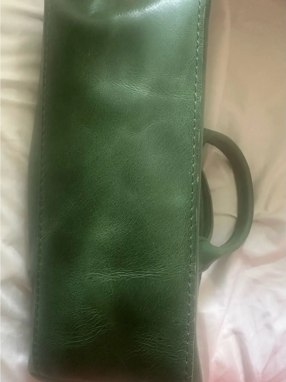 NEW Portland Leather large Raindrop Crossbody. - Picture 4 of 7